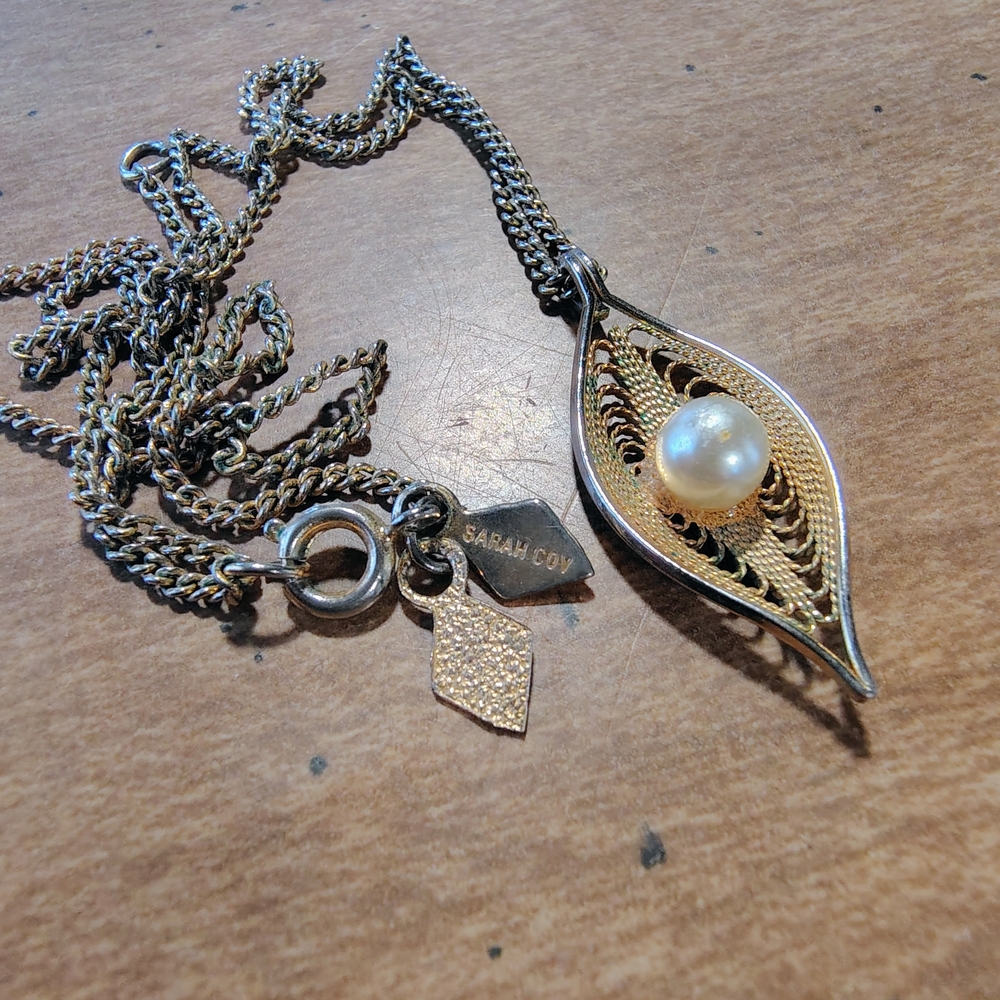 Sarah Coventry Two-Tone Leaf Necklace with Pearl